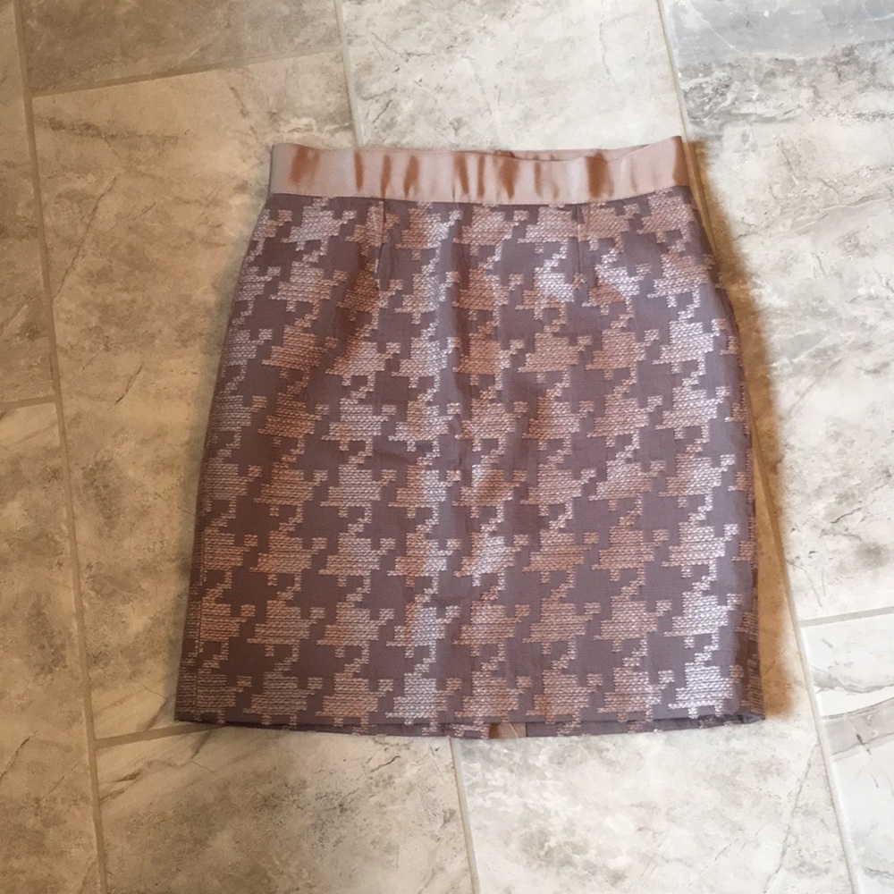 LOFT skirt. EUC. Size 6